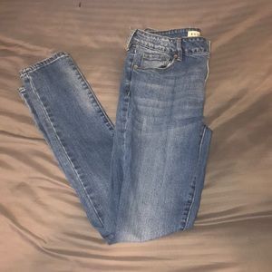Bullhead Low Rise Jeans